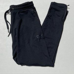 SOLD Gymshark Fit Tapered Bottoms in Black